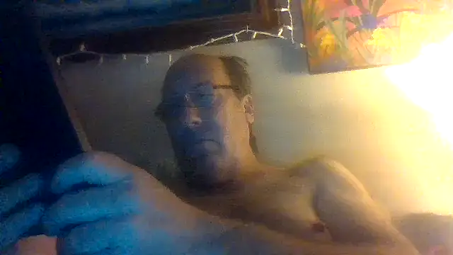 hornyrich69 online show from 03/18/26, 04:04