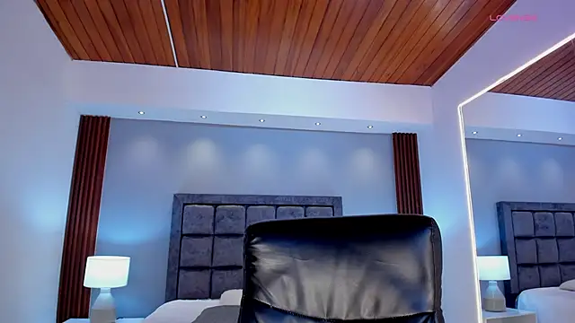 Emmaa Robertss online show from 12/11/24, 05:15