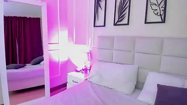 Alisa  walker online show from 03/21/25, 11:23