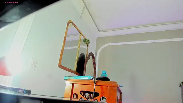 Jimena Grey online show from 10/16/25, 11:55