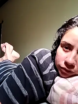 Michellluxo online show from 02/05/26, 08:02