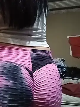 Michellluxo online show from 06/03/26, 12:35