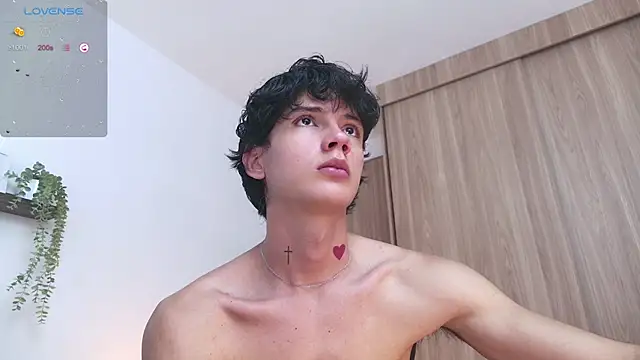 Snapshot of badboy_one_ chatting on 09/19/25, 09:15 badboy one online show from 09/19/25, 09:15