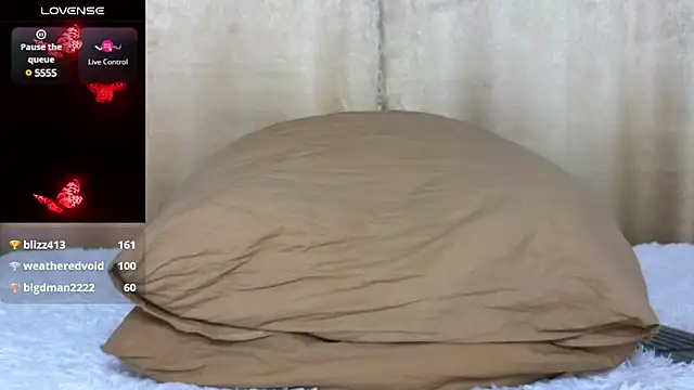 Molliblum online show from 02/09/25, 08:24