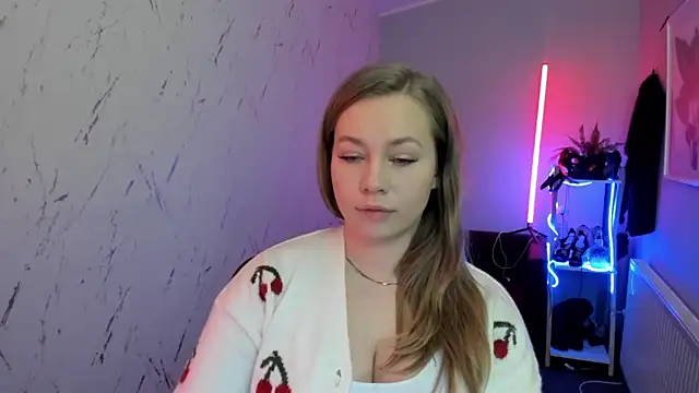 holly xglam online show from 01/14/26, 08:14