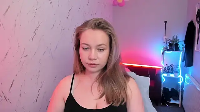 holly xglam online show from 04/02/26, 07:55