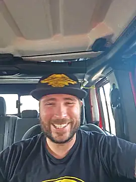 Snapshot of JeepinAround chatting on 09/30/25, 11:32 JeepinAround online show from 09/30/25, 11:32