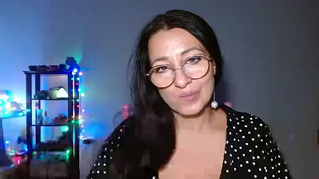 Snapshot of KeisyNeonX chatting on 10/07/25, 07:00 KeisyNeonX online show from 10/07/25, 07:00