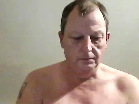 Snapshot of chubbybear2cum chatting on 12/06/24, 04:36 chubbybear2cum online show from 12/06/24, 04:36