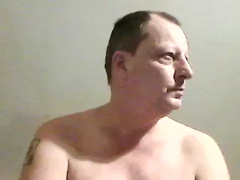 Snapshot of chubbybear2cum chatting on 12/30/24, 07:15 chubbybear2cum online show from 12/30/24, 07:15