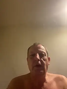 Snapshot of chubbybear2cum chatting on 10/08/25, 02:42 chubbybear2cum online show from 10/08/25, 02:42