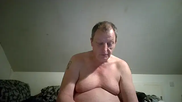 chubbybear2cum online show from 05/15/26, 11:56