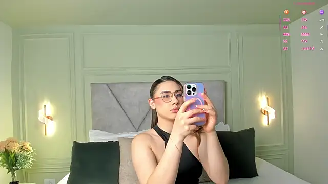  Miss Kimm online show from 11/18/25, 11:47