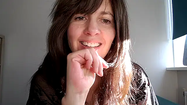 Ella Next Door online show from 03/02/26, 08:54