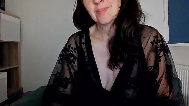 Ella Next Door online show from 07/08/26, 09:08