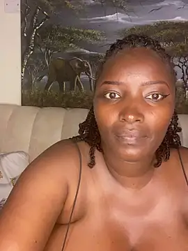 Snapshot of Naughty-sonia2 chatting on 02/13/25, 08:34 Naughty-sonia2 online show from 02/13/25, 08:34