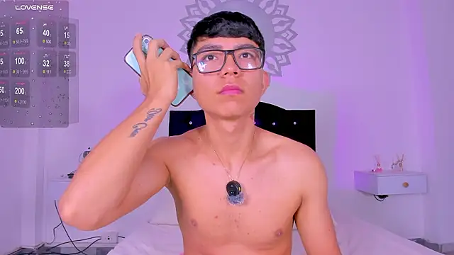 CodyTwink online show from 03/27/26, 02:50