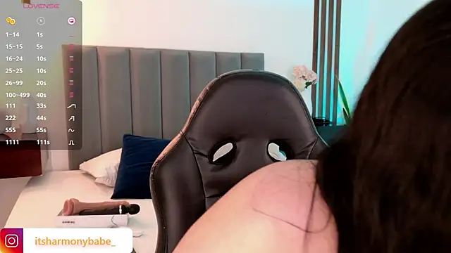 Snapshot of Harmonybabe_ chatting on 06/11/26, 02:53 Harmonybabe online show from 06/11/26, 02:53
