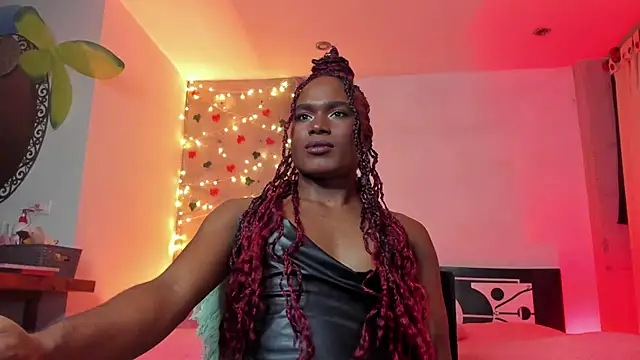 Snapshot of blackbarbietrans chatting on 02/26/25, 03:10 blackbarbietrans online show from 02/26/25, 03:10