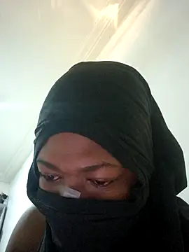 longD157 online show from 10/27/25, 02:21