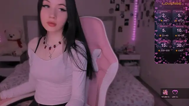 Snapshot of CoddleWeeper_ chatting on 12/30/24, 02:40 CoddleWeeper online show from 12/30/24, 02:40