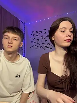 CoddleWeeper  online show from 04/05/26, 04:15