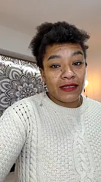 Snapshot of Selket11 chatting on 01/06/25, 10:57 Selket11 online show from 01/06/25, 10:57