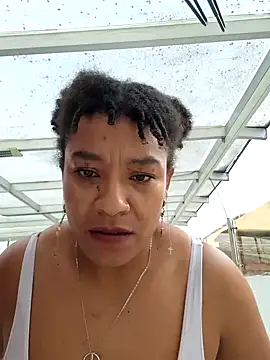 Snapshot of Selket11 chatting on 01/08/25, 05:05 Selket11 online show from 01/08/25, 05:05