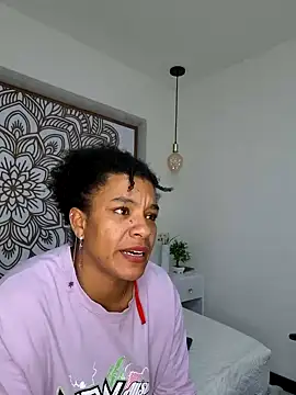 Snapshot of Selket11 chatting on 01/22/25, 05:06 Selket11 online show from 01/22/25, 05:06