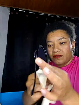 Snapshot of Selket11 chatting on 03/13/25, 02:01 Selket11 online show from 03/13/25, 02:01