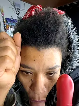 Snapshot of Selket11 chatting on 03/20/25, 02:42 Selket11 online show from 03/20/25, 02:42