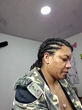 Snapshot of Selket11 chatting on 10/23/25, 10:58 Selket11 online show from 10/23/25, 10:58