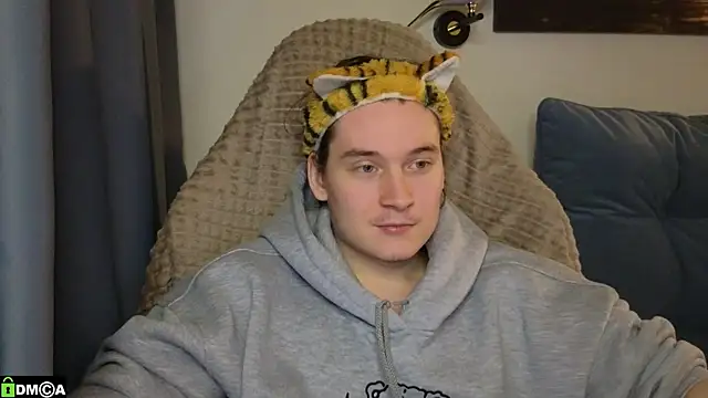 MoreRealAlex online show from 04/19/26, 06:10