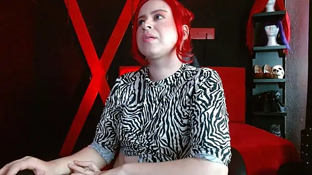 Snapshot of Naty_slavedoll chatting on 03/06/25, 07:21 Naty slavedoll online show from 03/06/25, 07:21