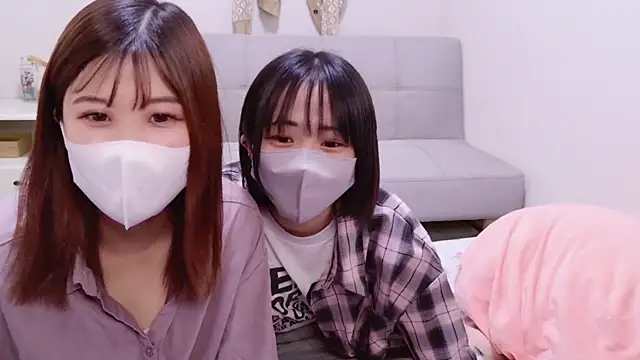 Snapshot of ManaMi-maru chatting on 12/15/24, 11:23 ManaMi-maru online show from 12/15/24, 11:23