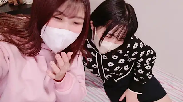 Snapshot of ManaMi-maru chatting on 12/30/24, 11:15 ManaMi-maru online show from 12/30/24, 11:15