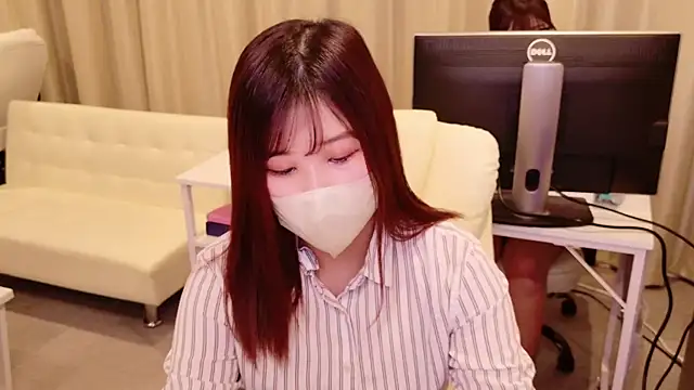 Snapshot of ManaMi-maru chatting on 02/16/25, 11:59 ManaMi-maru online show from 02/16/25, 11:59