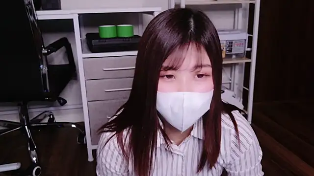 Snapshot of ManaMi-maru chatting on 02/19/25, 03:49 ManaMi-maru online show from 02/19/25, 03:49