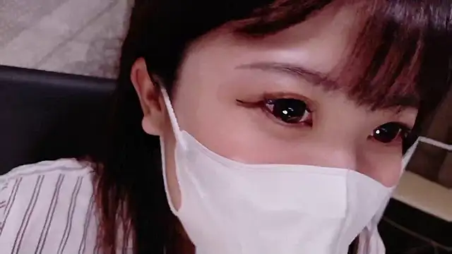 Snapshot of ManaMi-maru chatting on 10/15/25, 11:54 ManaMi-maru online show from 10/15/25, 11:54