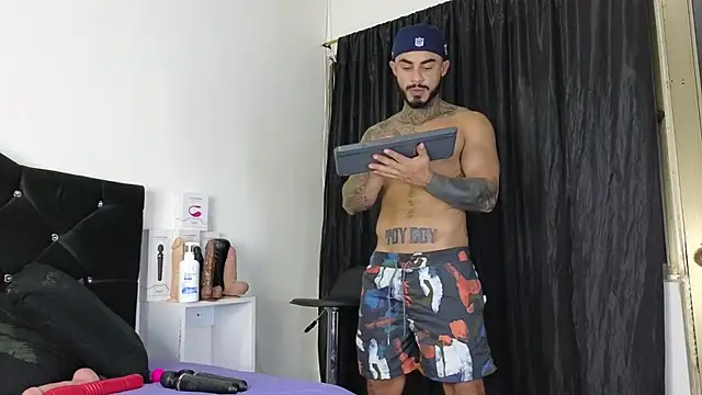 john cartter1 online show from 02/13/25, 11:06