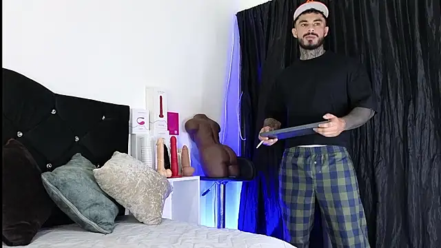 john cartter1 online show from 09/21/25, 11:23