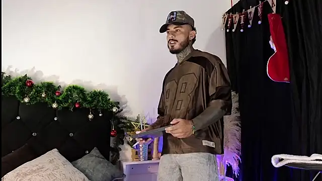 john cartter1 online show from 11/23/25, 11:43