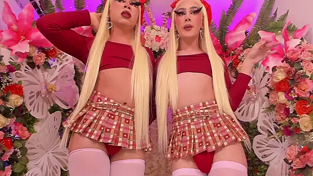 Snapshot of AlisonSharon chatting on 02/15/25, 05:51 AlisonSharon online show from 02/15/25, 05:51