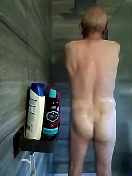 Snapshot of mr_english50 chatting on 09/08/25, 06:51 mr english50 online show from 09/08/25, 06:51