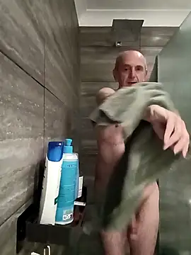 Snapshot of mr_english50 chatting on 09/29/25, 07:40 mr english50 online show from 09/29/25, 07:40