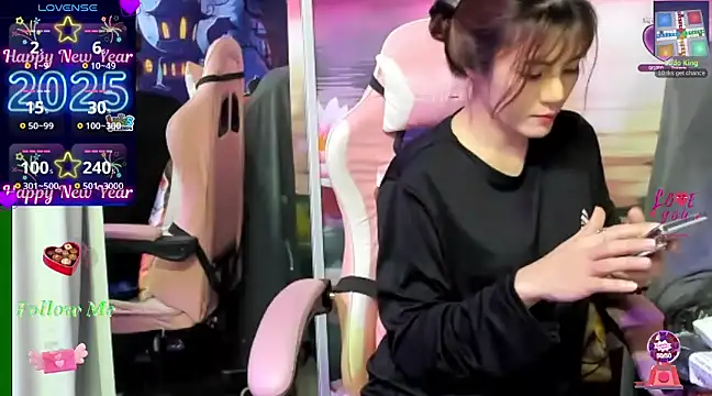 Snapshot of Sugar_lipsz chatting on 01/13/25, 05:23 Sugar lipsz online show from 01/13/25, 05:23