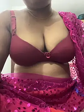 Snapshot of Nancy-22 chatting on 10/30/25, 09:44 Nancy-22 online show from 10/30/25, 09:44