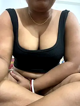 Snapshot of Nancy-22 chatting on 11/02/25, 09:11 Nancy-22 online show from 11/02/25, 09:11