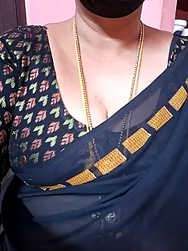 Snapshot of ananya956 chatting on 09/27/25, 12:32 ananya956 online show from 09/27/25, 12:32