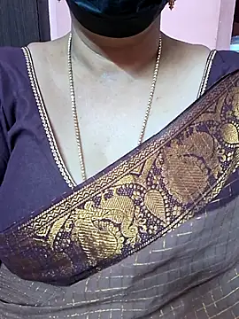 Snapshot of ananya956 chatting on 10/11/25, 01:20 ananya956 online show from 10/11/25, 01:20